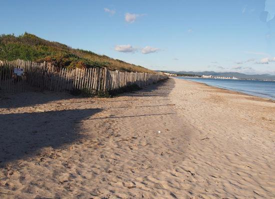 Bergerie Plage Renove Clim Balneo Plage Piscine Jardin Mediterraneen อิแยร์ ภายนอก รูปภาพ